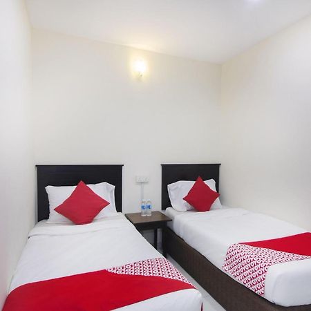 Oyo 91130 Hotel 91 Bukit Mewah كاجانغ المظهر الخارجي الصورة