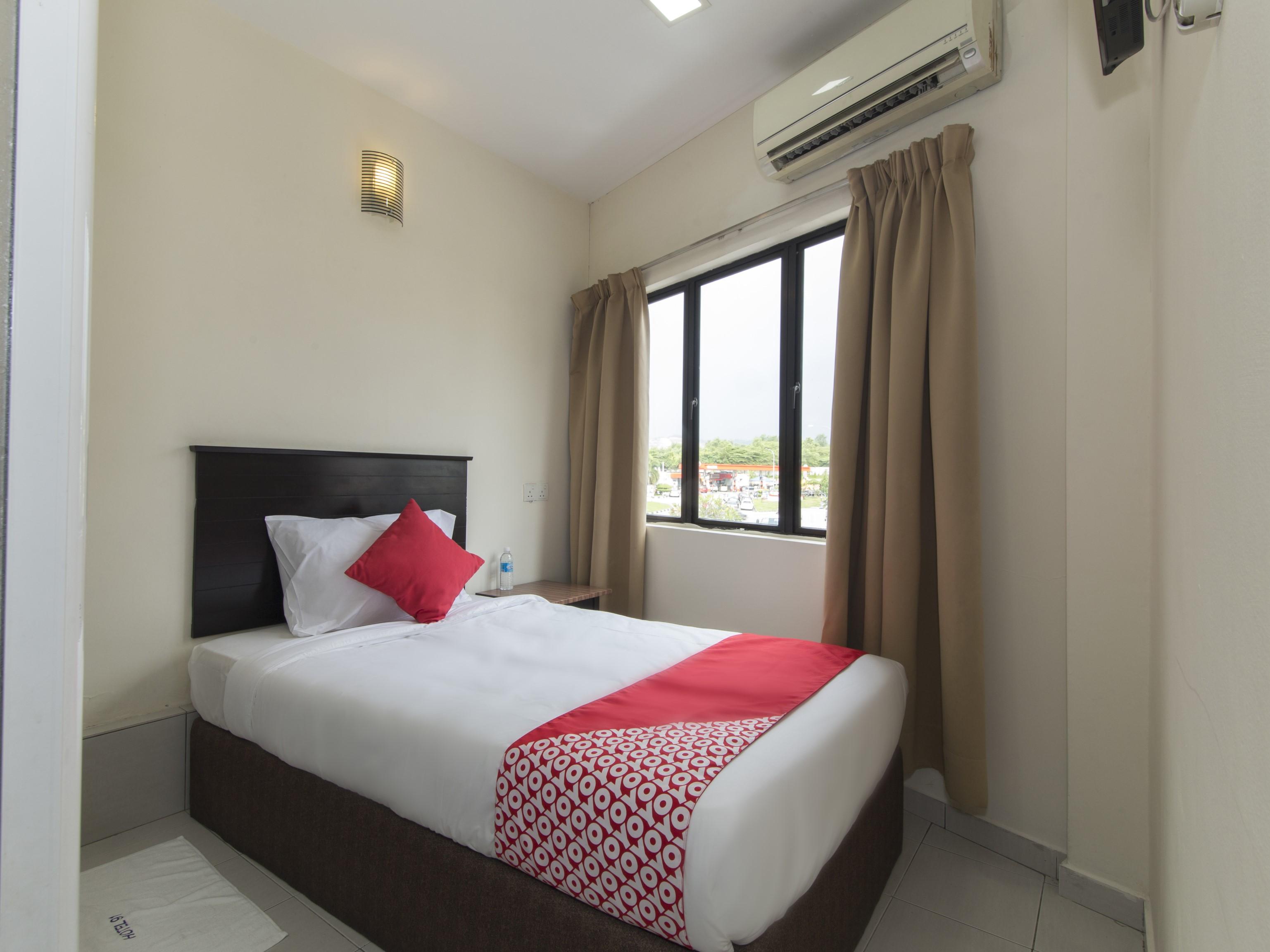 Oyo 91130 Hotel 91 Bukit Mewah كاجانغ المظهر الخارجي الصورة