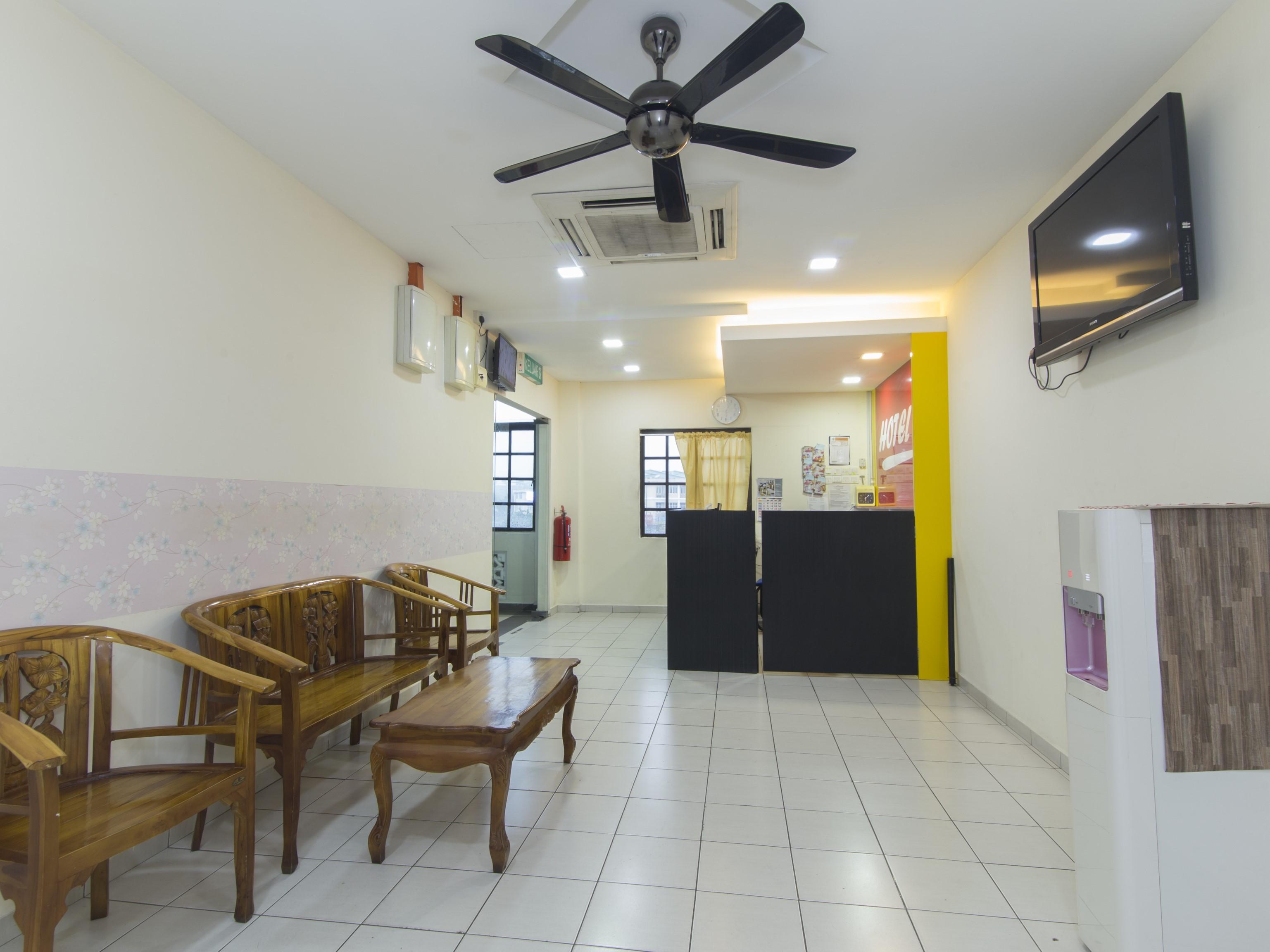 Oyo 91130 Hotel 91 Bukit Mewah كاجانغ المظهر الخارجي الصورة