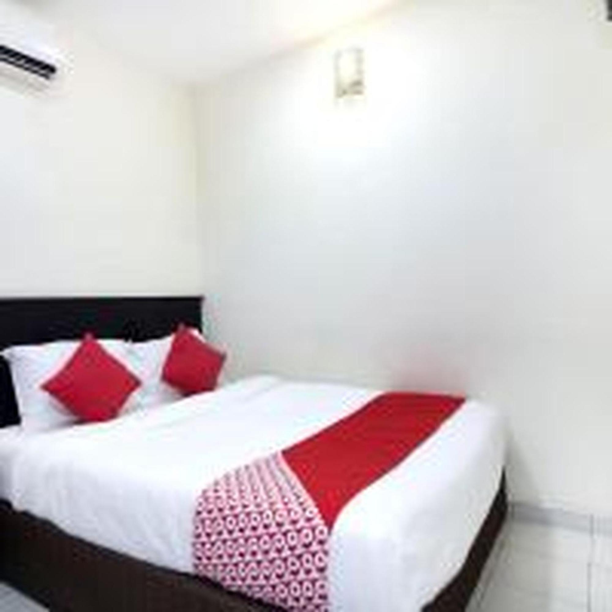 Oyo 91130 Hotel 91 Bukit Mewah كاجانغ المظهر الخارجي الصورة