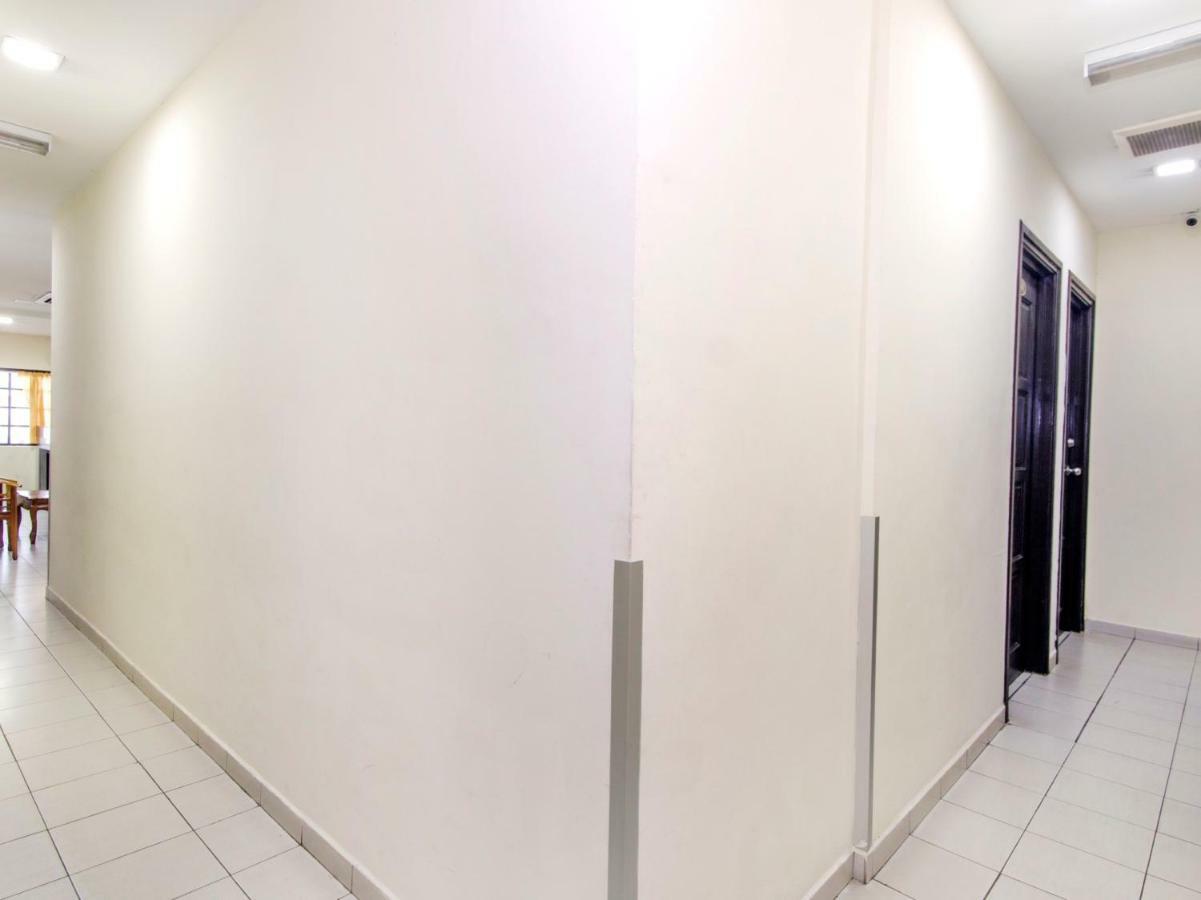 Oyo 91130 Hotel 91 Bukit Mewah كاجانغ المظهر الخارجي الصورة
